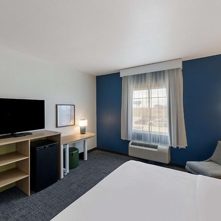 Spark By Hilton Midland South Exterior photo