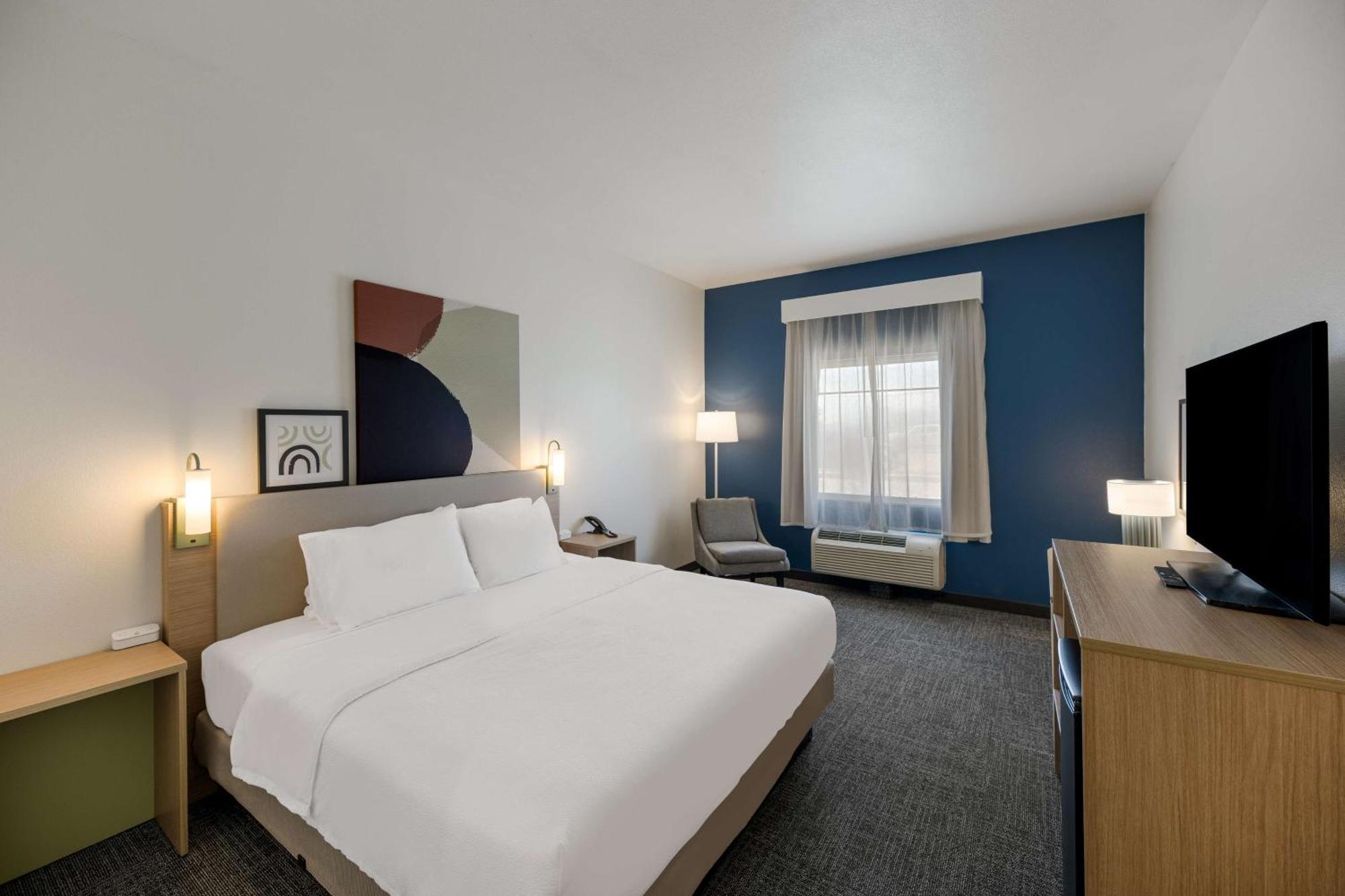 Spark By Hilton Midland South Exterior photo